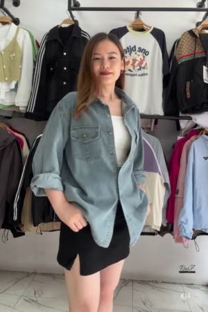 Oversized Denim Shirt – Casual & Versatile Wardrobe Staple