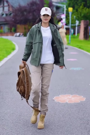 Green Zip-Up Casual Jacket 🧥🌳 – Styled with White Tee & Beige Cargo Pants in Outdoor Setting
