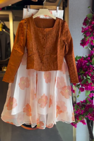 Textured Button Blouse in Cocoa & Floral Skirt in Ivory Rose