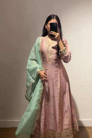 Brown Embroidered Kurta with Elegant Thread Work – Daily Wear & Semi-Festive Collection