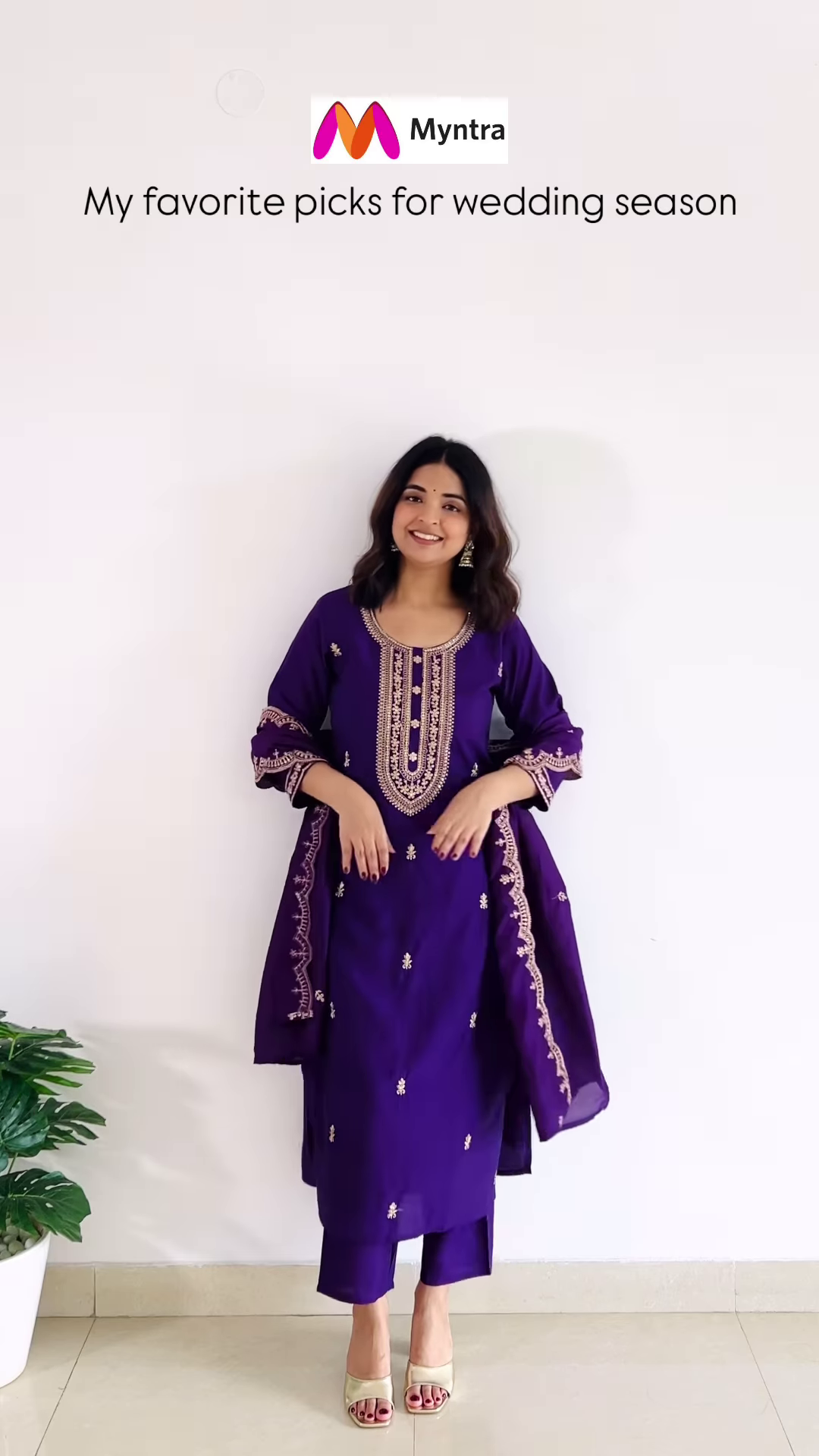 Red Floral Anarkali Kurta Set with Green Dupatta – Wedding Edition - Image 3