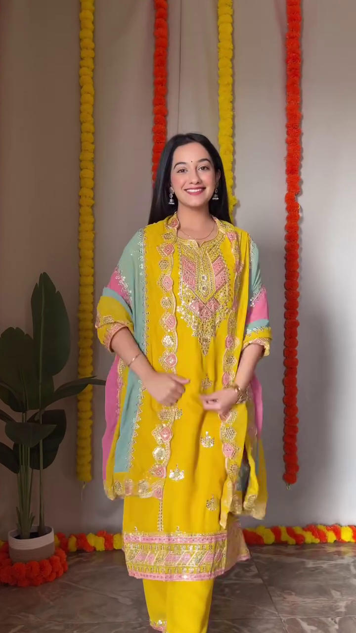 Lavender Embellished Salwar Kameez Set - Image 4
