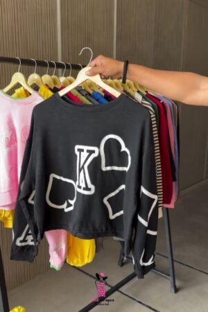 Versatile Street-Style Graphic Crop Hoodies and Sweatshirts – Available in Black, Pink, Grey, Lime Green & Blue
