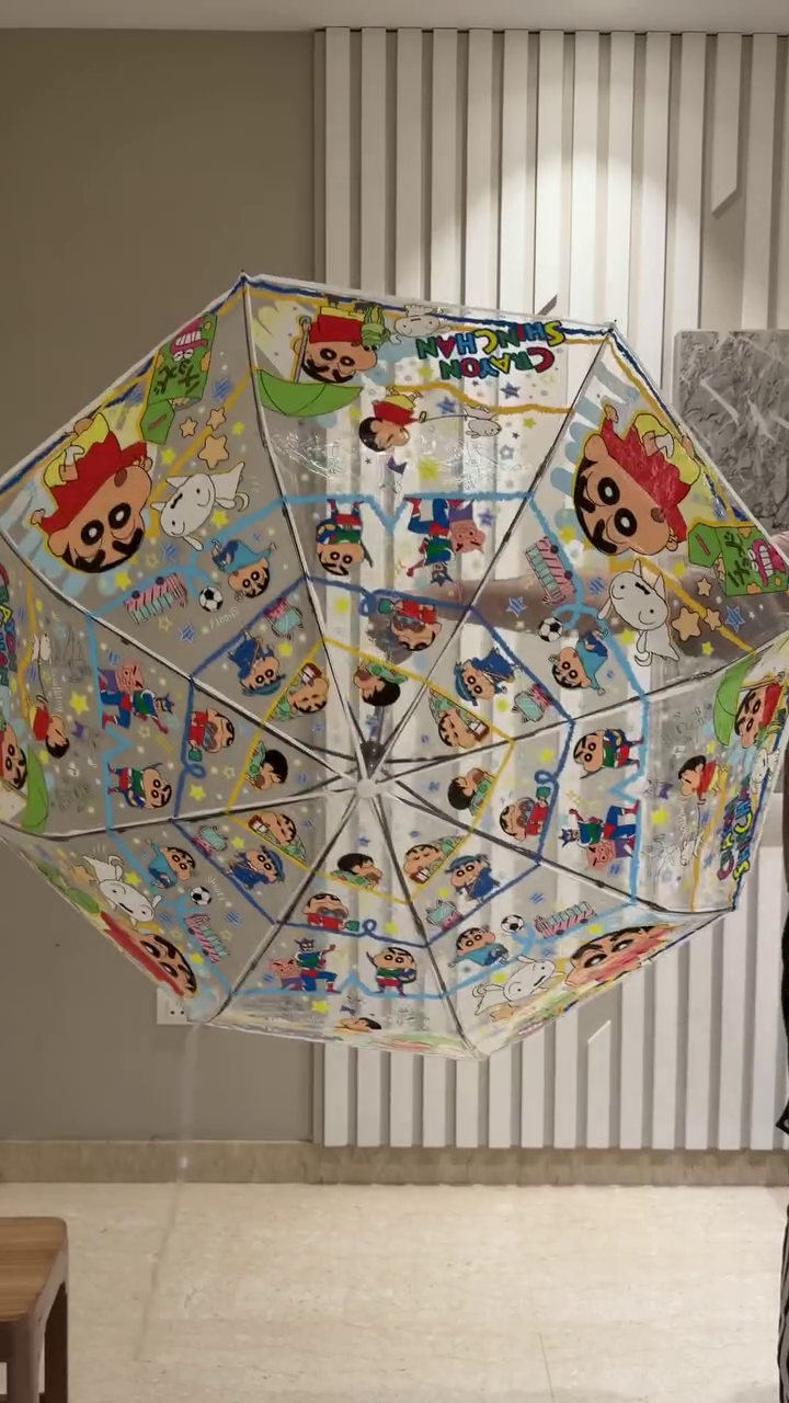 Action Capsule: Crayon Shin-chan Playful Rain Umbrella Collection