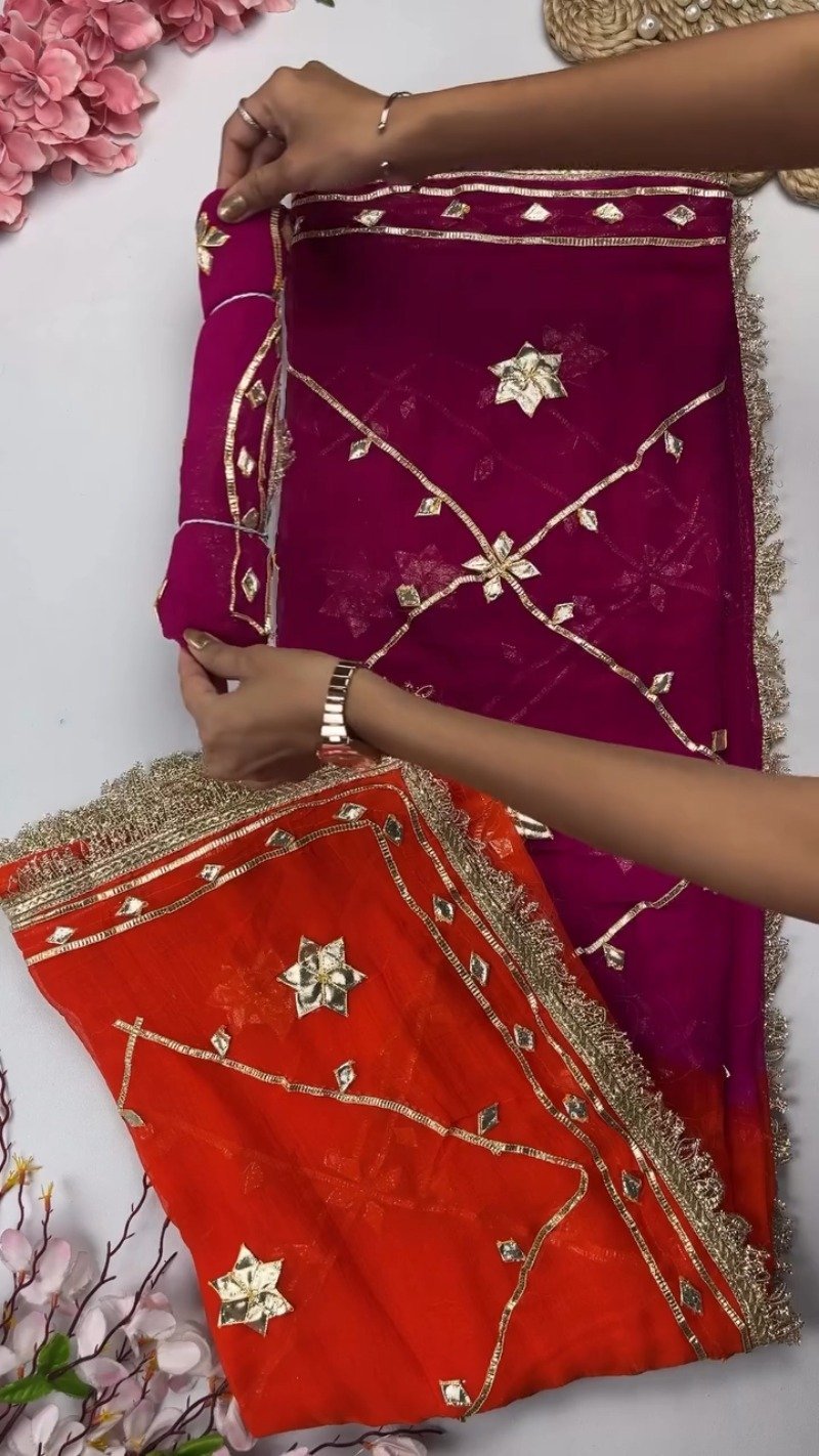 Star-Studded Gota Patti Border Saree β Available in Green, Fuchsia, Navy Blue & Orange - Image 5